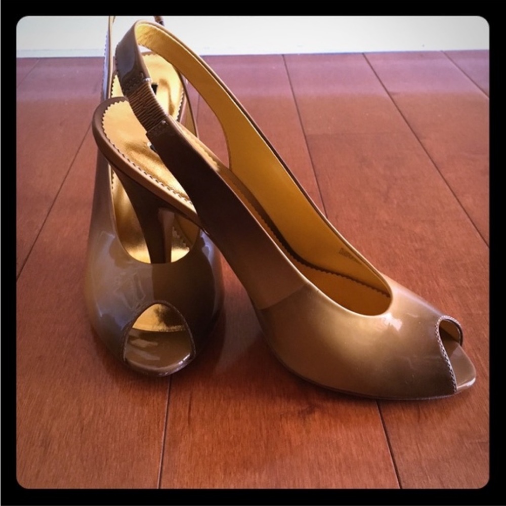 Vince Camaro Patent Ombré Slingback Heels